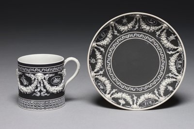 Tasse und Untertasse, entworfen und hergestellt von der Wedgwood Fabrik, ca. 1790 von English School