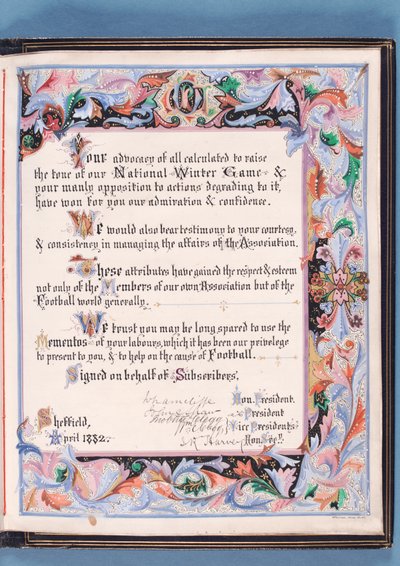 Widmung aus einer Ansprache, die von der Sheffield Football Association an William Pierce-Dix anlässlich seines Ruhestands als Sekretär überreicht wurde, 1882 (Tinte auf Papier) von English School