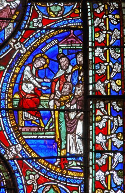 Detail eines der Bibelfenster, das Daniel und die Ältesten zeigt (Detail) von English School
