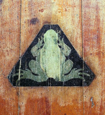 Frosch, der den Standort von Faradays Froggery markiert, Dorian Workshop, frühe 1930er Jahre (Intarsienholz) von English School