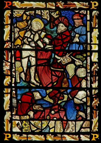 Das Ostfenster, das Christus entkleidet für die Kreuzigung; das Loswerfen darstellt von English School
