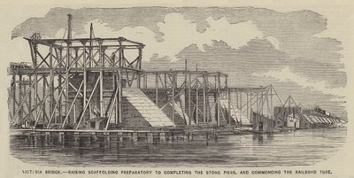 Victoria-Brücke, Gerüstaufbau zur Fertigstellung der Steinpfeiler und Beginn des Eisenbahnrohrs von English School