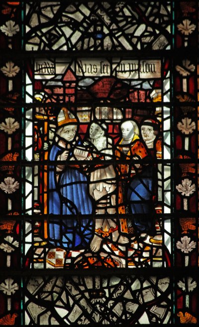 Fenster w58 mit dem hl. Thomas Becket mit einem Gefangenen und 2 weiteren Figuren von English School
