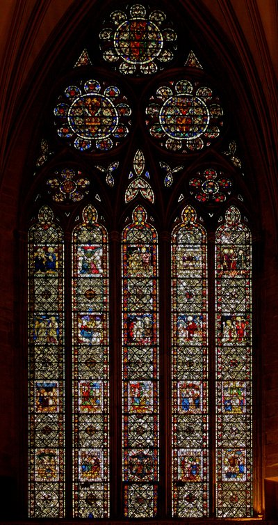 Fenster w58, Darstellung des Kapitelsaals Ostfenster; restliche Tafeln von English School