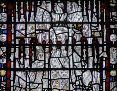 Fenster w6, Baldachin mit Figuren darstellend von English School