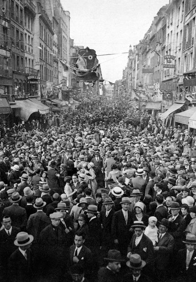 Tanzen im Freien am 14. Juli, Paris, 1931 von Ernest Flammarion