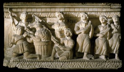 Etruskische Kunst: „Odysseus und seine Gefährten bei ihrer Begegnung mit Circe“ (Odyssee von Homer) Flaches Marmorrelief eines Sarkophags aus Volterra. 3. Jahrhundert v. Chr. Florenz, Museo Archeologico von Etruscan Etruscan