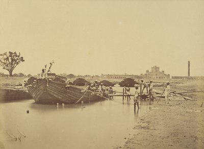 Bootsbrücke unterhalb des Martinière College am Gomti-Fluss von Felice Beato