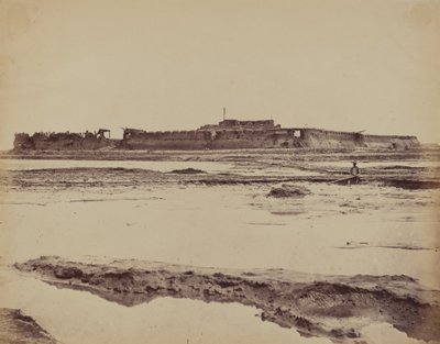 Außenansicht des Nord-Taku-Forts am Peiho-Fluss, zeigt den englischen und französischen Eingang, 21. August 1860 von Felice Beato
