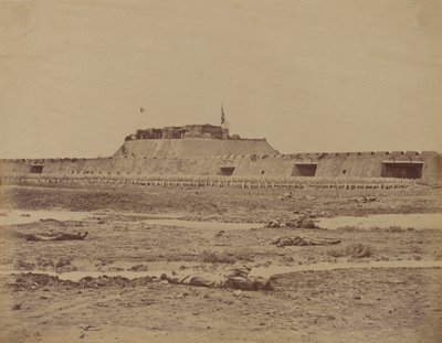 Rückseite des Nordforts nach seiner Eroberung, zeigt den Rückzug der chinesischen Armee, 21. August 1860 von Felice Beato