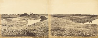 Tangkoo-Fort nach seiner Eroberung, zeigt den französischen und englischen Eingang, 10. August 1860 von Felice Beato
