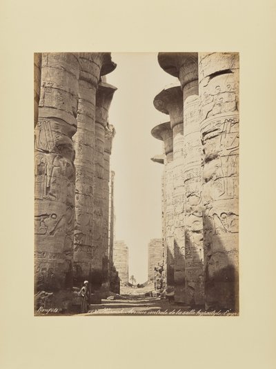 Karnak. Zentrale Allee der Hypostylhalle, Ägypten von Félix Bonfils