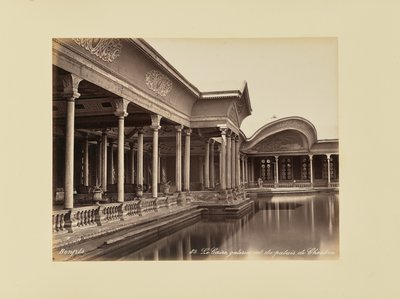 Kairo, Innenhöfe des Palastes von Choubra von Félix Bonfils