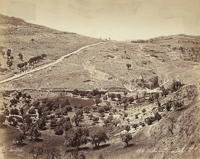 Panoramablick auf das Tal des Cedron oder Josafat, am Stadtrand von Jerusalem von Félix Bonfils