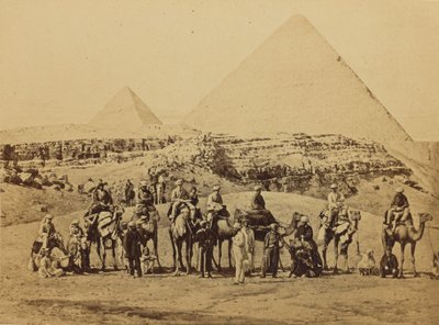 Gîzeh - Die Abreise von H.R.H. dem Prinzen von Wales und Suite von den Pyramiden von Francis Bedford