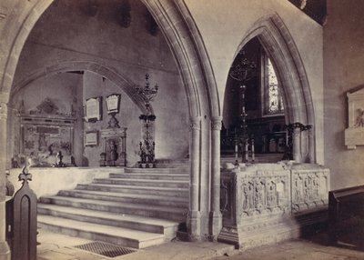 Denkmäler und Chorstufen, Tenby Church, 1870er Jahre von Francis Bedford
