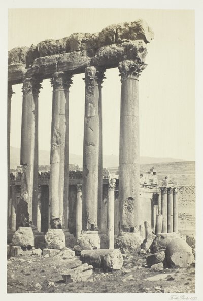 Die großen Säulen und kleinerer Tempel, Baalbek von Francis Frith