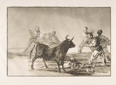Tafel 12 aus der Tauromaquia: Die Menge lähmt den Stier mit Lanzen, Sicheln, Bande..., 1816 von Francisco de Goya