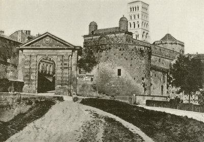 Angouleme, Altes Tor Saint-Pierre von French Photographer