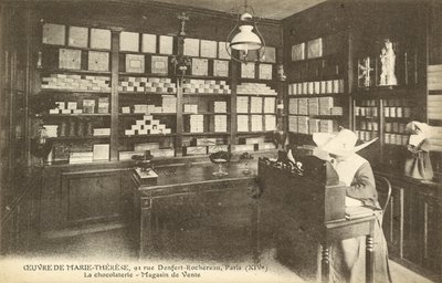 Schokoladengeschäft, 92 Rue Denfert-Rochereau, Paris von French Photographer