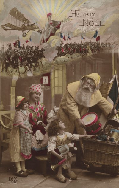 Weihnachtsmann verteilt Geschenke an Kinder, mit Schlacht des Ersten Weltkriegs im Hintergrund von French Photographer