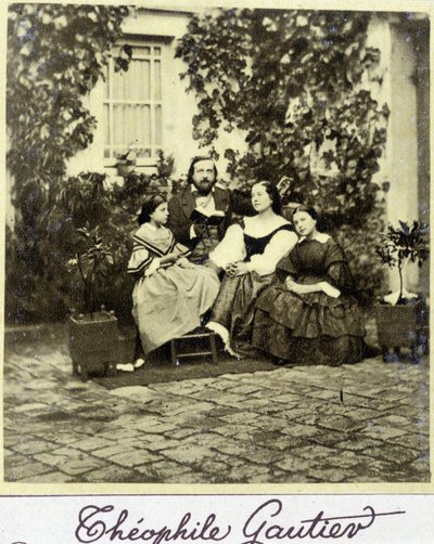 Porträt von Théophile Gautier (1811 - 1872) mit Familie von French Photographer
