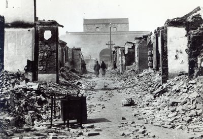 Die Zerstörung in China während des Boxeraufstands von 1900 von French Photographer