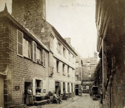 Das Hotel und das Gasthaus Poulard am Eingang von Mont-Saint-Michel, Ende des 19. Jahrhunderts von French Photographer