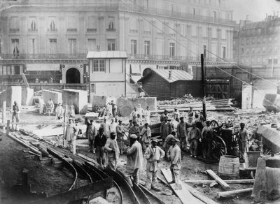 Arbeiten im Opernviertel in Paris. Ende des 19. Jahrhunderts von French Photographer