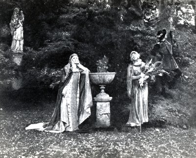 Akt I, Szene 3 von Pelléas et Mélisande von Debussy, aus einem Foto der ersten Aufführung im April 1902 der Oper an der Opéra-Comique in Paris, Illustration in Theatre Magazine, Juni 1902 von French School