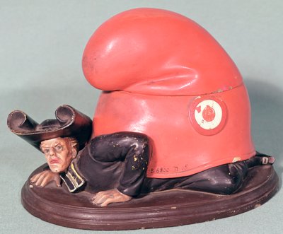 Ein Tintenfass oder Tabaktopf in Form eines von einer phrygischen Mütze zerquetschten Priesters, 1870 von French School