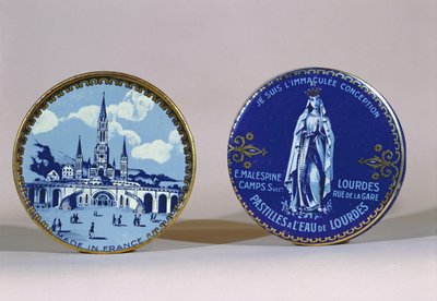 Schachtel mit Pastillen aus Lourdes-Wasser von French School