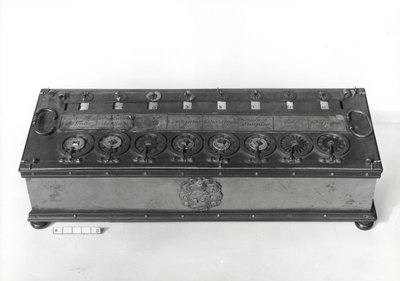 Rechenmaschine, erfunden von Blaise Pascal (1623-62), 1644 von French School