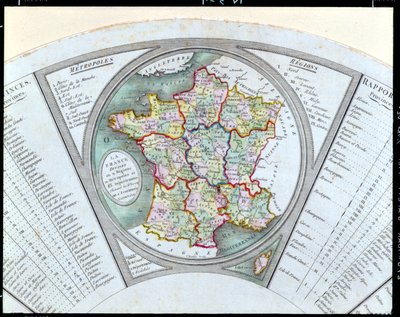 Fächer, der die Karte Frankreichs zeigt, aufgeteilt in 9 Regionen, 10 Metropolen und 83 Departements, 1790 von French School