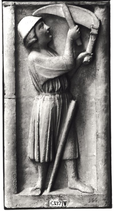 Bauer, der seine Sense für die Heuernte schärft, Darstellung des Monats Juni, vom Portal der Jungfrau an der Westfassade von French School