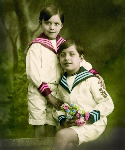 Porträt von zwei Jungen, ca. 1898 von French School