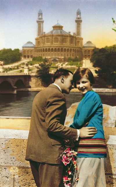 Postkarte mit Liebespaaren in Paris an der Seine, um 1930 von French School