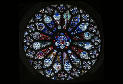 Rosettenfenster, das die letzten fünfzehn Tage der Welt und die Werke der Monate darstellt von French School