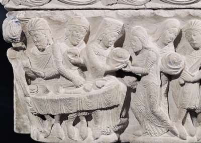 Salome präsentiert den Kopf von Johannes dem Täufer beim Fest des Herodes, Detail von einem Relief auf einem Kapitell (Detail) von French School