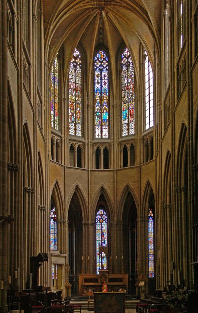Fenster, Blick auf das Ostende des Chors der Kathedrale von French School