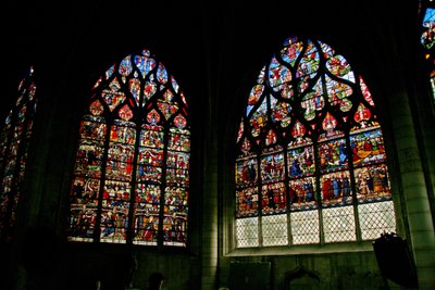 Die Südseite des Kirchenschiffs mit den Fenstern w4 und w6 von French School