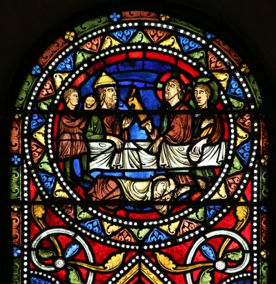 Fenster w13, die Wohltätigkeit des heiligen Nikolaus. Er bezahlt für die Töchter eines kranken Mannes, um sie vor der Prostitution zu bewahren, darstellend von French School