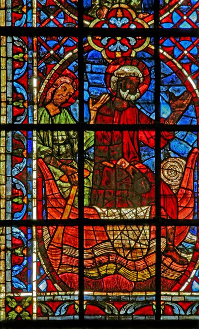 Fenster w204, das Schiff der Kirche mit St. Peter und St. Paul darstellend von French School