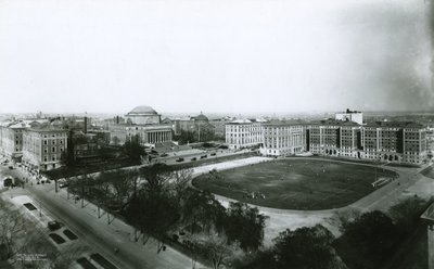 Campus der Columbia University von Südwesten, New York City, 1910 von G.P. Hall und Sohn