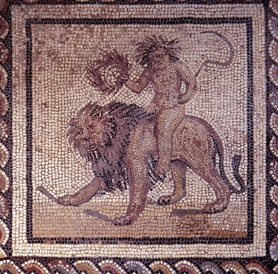 Gallorömische Kunst: Mosaikpflaster, das einen rustikalen Kalender darstellt. Sommerallegorie über einen Löwen. Ende 2. Anfang 3. Jahrhundert nach Christus. Aus Saint-Romain-en-Gal (Rhône). Saint Germain en Laye, Nationalmuseum für Archäologie von Gallo Roman
