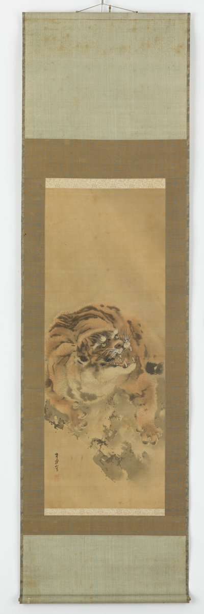 Ein kauernder, knurrender Tiger von Gantoku Aoki