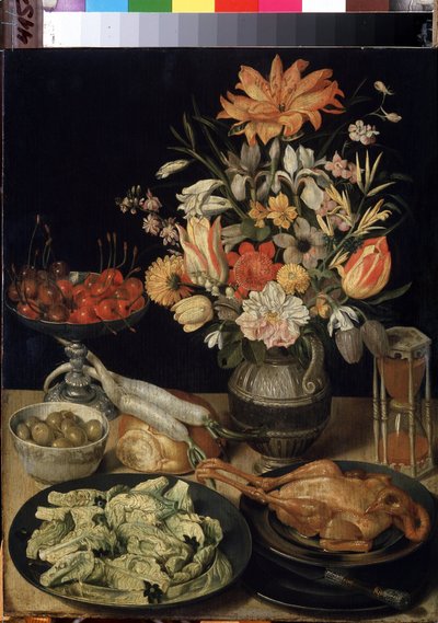 Stillleben mit Blumen, Huhn, Sanduhr, Oliven, Kirschen und Kohl von Georg Flegel