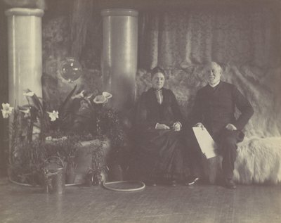 Herr und Frau Charles E. Tiffany im Studio von Louis C. Tiffany, ca. 1890 von George Collins Cox