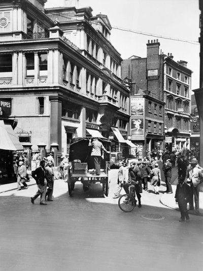 Leadenhall Street Blick nach Westen, City of London, vor 1933 von George Davison Reid