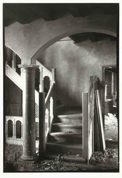 Die Halle des Hauses Inter Quercus in Aerdenhout, im Bau von George Hendrik Breitner